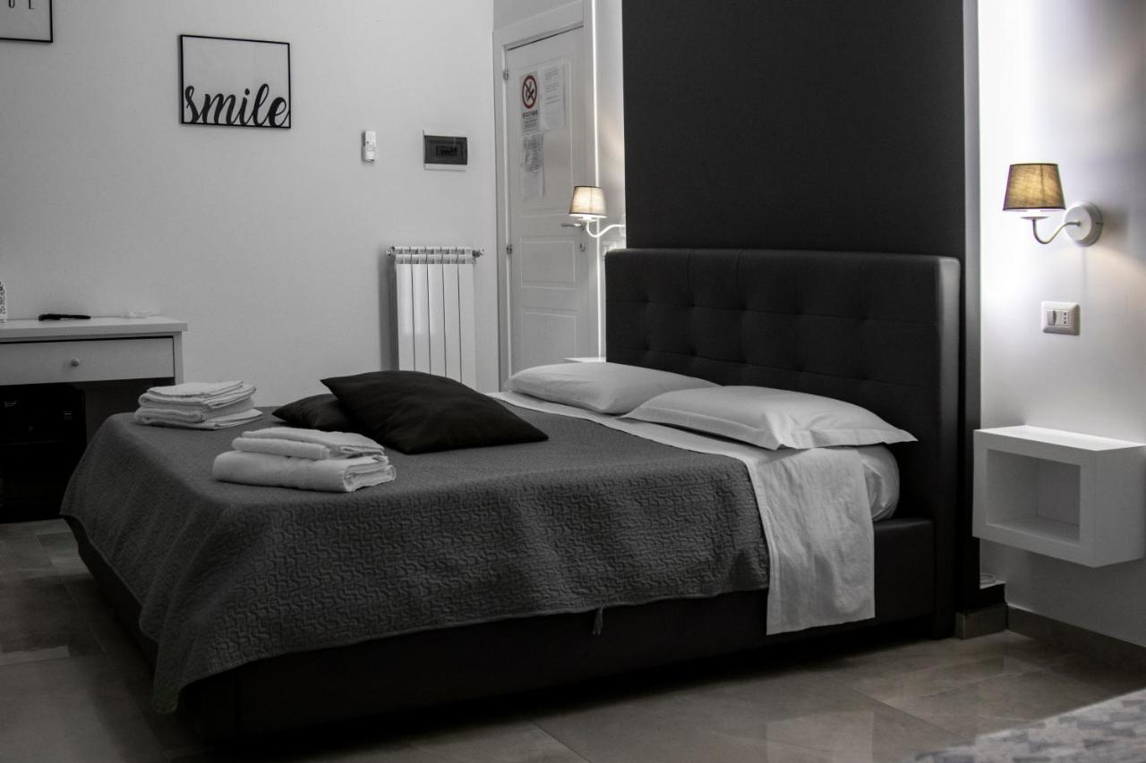 Aurora Luxury Rooms Napoli Ngoại thất bức ảnh