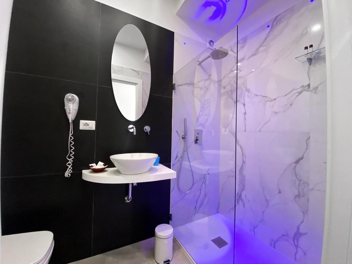 Aurora Luxury Rooms Napoli Ngoại thất bức ảnh