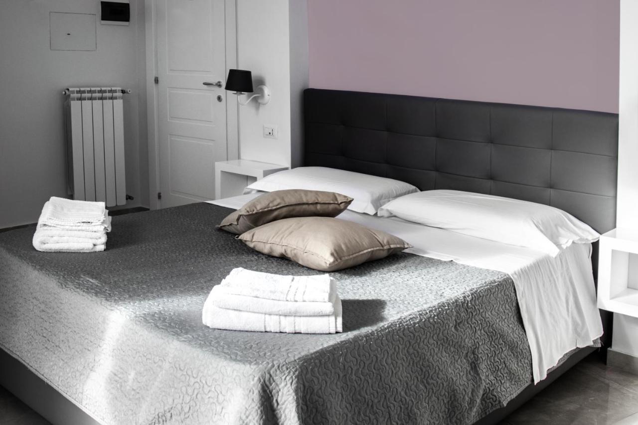 Aurora Luxury Rooms Napoli Ngoại thất bức ảnh