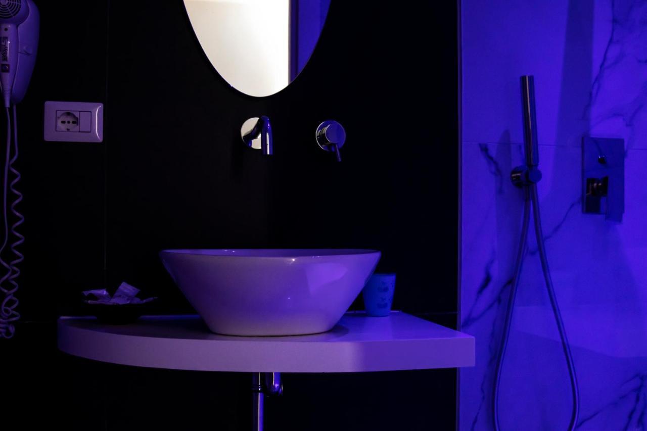 Aurora Luxury Rooms Napoli Ngoại thất bức ảnh